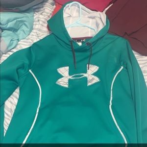 Hoodie under armor